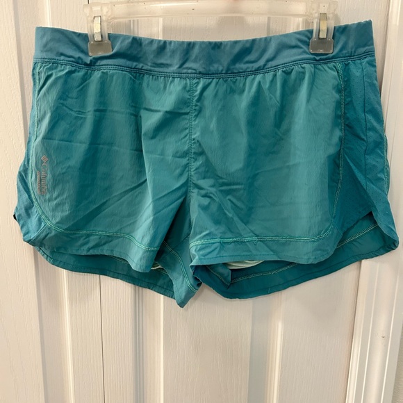 Columbia Women's Teal Shorts - Picture 1 of 5